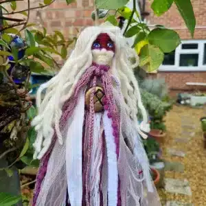 Morrwyn of the Veil - A Spirit Kin of the Wild Hedge #2